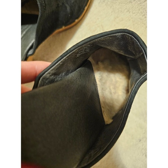 UGG black Suede Sz.9. UK7.5. ER.40. Mules. Wooden Heals. Slipon. Comfy. Leather - Picture 9 of 14